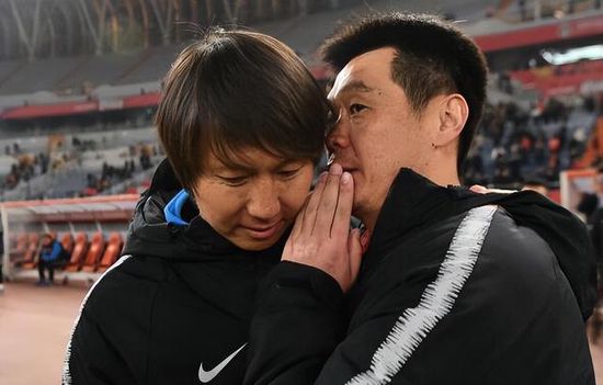 他说：“与那不勒斯的谈判是开放、轻松的。